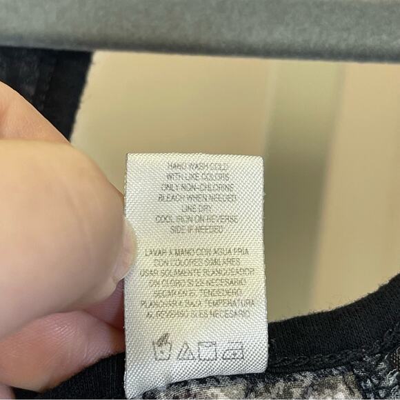 Hybrid, Cross Shirt with sheer back panel. Size Large. In good used condition! - Picture 3 of 4